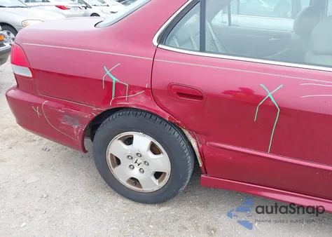 2001 Honda Accord 3.0 Ex z USA, uszkodzony, nr VIN 1HGCG16541A036188